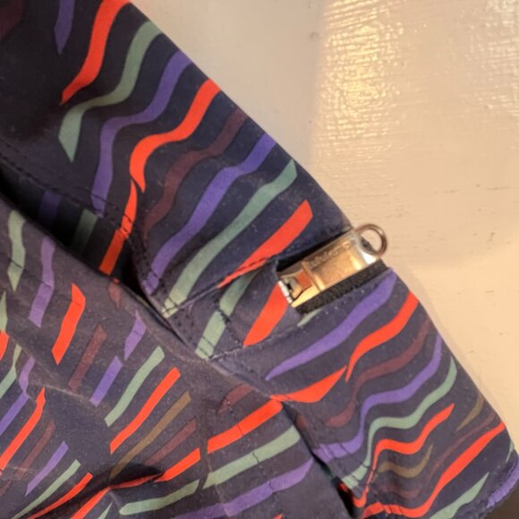 Lululemon Men's Colorful Striped 9" T.H.E. Short - Size Medium - Picture 5 of 8